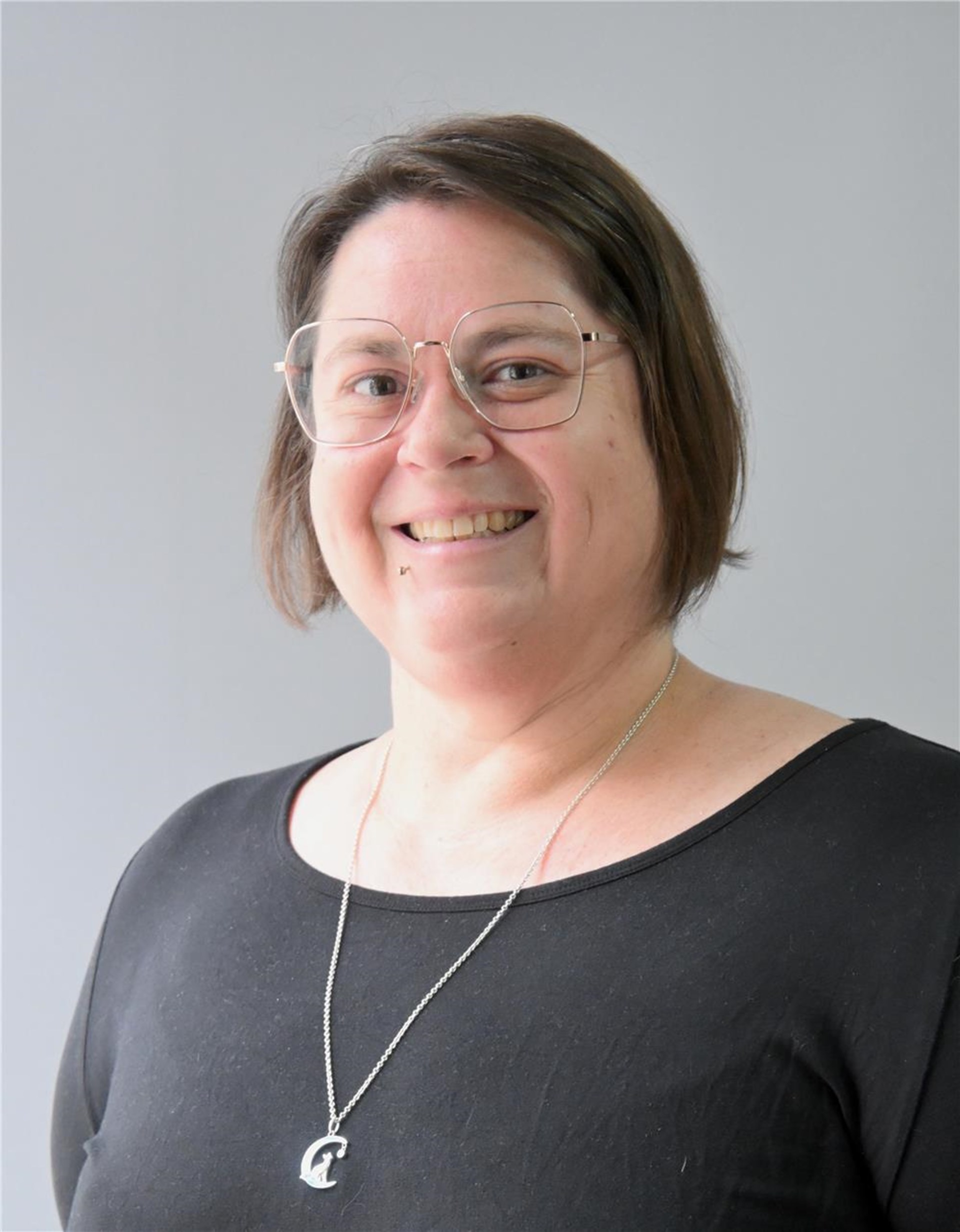 Porträtfoto von Diana Saxinger